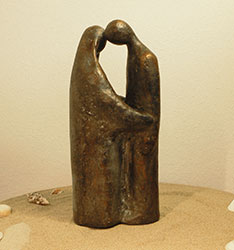 Die Skulptur „Zuneigung“